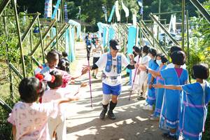 BIB: 143
                            <button type="button" onclick="openModal(19063493)" class="btn btn-primary btn-sm float-right btn-popup" data-toggle="modal" data-target=".modal-high-quality">
                        <i class="fas fa-shopping-cart"></i> Add to Cart
                    </button>
                                            <button type="button" onclick="isThisMe(19063493, true)" class="btn btn-success btn-sm float-right btn-popup btn-isme hidden" data-toggle="tooltip" data-placement="bottom" title="นี่คือรูปของคุณใช่ไหม คลิกที่นี่เพื่อเอาเข้าอัลบั้ม">
                        <i class="fas fa-plus"></i> Add to album
                    </button>
                    <button type="button" onclick="isThisMe(19063493, false)" class="btn btn-warning btn-sm float-right btn-popup btn-isnotme hidden">
                        <i class="fas fa-ban"></i> Remove from album
                    </button>